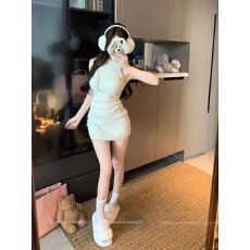 批发纯欲风露背无袖<b class='q'>连衣裙</b>女秋冬打底裙修身包臀短新款百搭