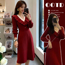 批发现现~孕妇装2025冬季新款网红时尚小香风减龄跨年圣诞喜庆连衣裙