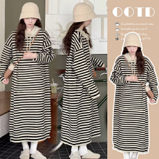 现现~孕妇装2026早春针织毛衣加厚高级设计连帽洋气中长款连衣裙