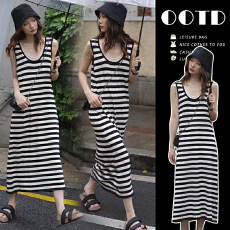 批发条纹背心<b class='q'>连衣裙</b>女2026新款夏季气质拼接高级感中长款显瘦质感裙子