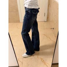 批发美式复古设计感低腰窄版直筒牛仔裤女秋冬弹力显瘦百搭休闲微喇裤