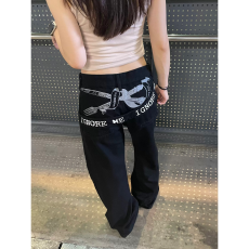 批发【原版质量做法】个性字母廓形拼接<b class='q'>牛仔裤</b>女辣妹宽松bf微喇裤潮