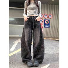 批发美式复古重工满天星烫钻<b class='q'>牛仔裤</b><b class='q'>女</b>2026春秋宽松阔腿弯刀拖地裤