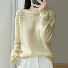 批发<b class='q'>秋</b>冬100%纯羊毛衫女圆领刺绣花朵针织长袖毛衣宽松甜美羊绒衫打底