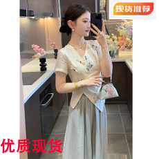 批发新中式国风女装气质轻奢高级感大方得体巨好看2025年夏季套装