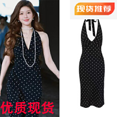 批发<b class='q'>明星</b>赵露思同款黑色波点挂脖<b class='q'>连衣裙</b>女夏新款法式性感露背中长裙子