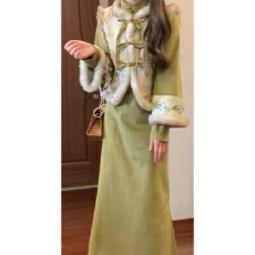 批发加绒加厚新中式国风套装女秋冬高级感气质旗袍马甲连衣裙子两件套