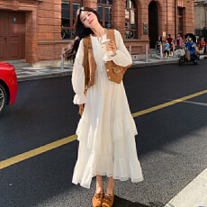 批发度假风马甲套装女2025秋季新款巨美超好看气质<b class='q'>连衣裙</b>穿搭两件套