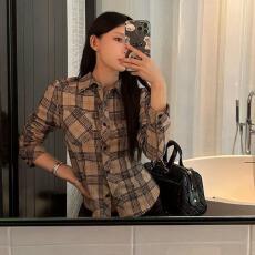 批发SUNONEONE 短款修身长袖内搭格子<b class='q'>衬衫女</b>秋冬季法式POLO领休闲上衣