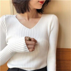 批发秋冬v领大码套头毛衣打底衫女内搭气质百搭纯色修身紧身针织衫