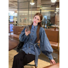 批发<b class='q'>春</b>季新款港味复古轻奢绑带收腰立领灯笼袖显瘦百搭牛仔上衣