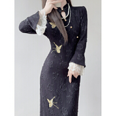 批发新中式改良旗袍年轻气质修身2026年秋季蝴蝶<b class='q'>刺绣</b>高级感国风<b class='q'>连衣裙</b>