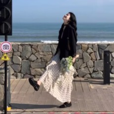 批发法式通勤风高级感穿搭套装气质显瘦黑色<b class='q'>西装外套</b>波点连衣裙两件套