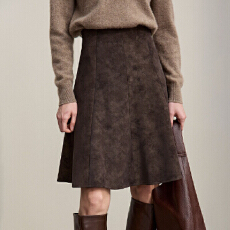 批发A字伞裙半身裙女2026秋冬新款<b class='q'>复古</b>高腰简约显瘦小黑裙哑光小皮裙