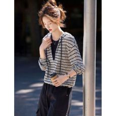 批发时尚条纹撞色假两件连帽<b class='q'>卫衣</b>2026年春季新款针织衫镂空上衣女