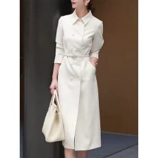 批发轻熟风白色双排扣收腰西装<b class='q'>连衣裙</b>女2026年春季新款高级感定制长裙