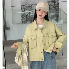 批发2026新撞色条纹拼接<b class='q'>短款</b>牛仔外套女春秋俏皮减龄精致洋气上衣