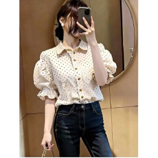 批发今年流行漂亮法式气质杏色<b class='q'>波点</b><b class='q'>衬衫</b>木耳领短袖上衣女2026夏季