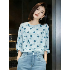 批发温柔雾蓝大波点雪纺衫<b class='q'>七分袖</b>宽松遮肉显瘦百搭通勤上衣女