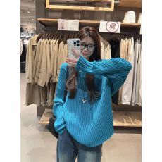 批发慵懒风镂空斜肩长袖<b class='q'>针织衫</b>罩衫女装春季<b class='q'>宽松</b>休闲显瘦chic露肩上衣