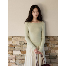 批发法式气质仿羊毛一字领长袖<b class='q'>针织衫</b>女早春打底一字肩绿色上衣