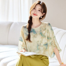 批发轻奢高端宽松雪纺衬衣晕染设计圆领灯笼袖贵夫人仿<b class='q'>真丝</b>气质<b class='q'>上衣</b>潮