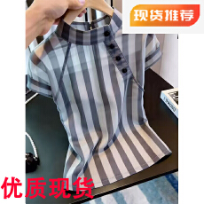 批发法式条纹短袖上衣女设计感显瘦通勤风<b class='q'>衬衫</b><b class='q'>夏季</b>超好看时尚2026新款