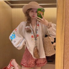批发初秋穿搭<b class='q'>女</b>装波西米亚民族风衬衫显瘦遮肉上衣