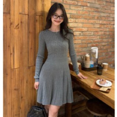 批发pusumede 法式气质麻花毛衣针织<b class='q'>连衣裙</b>女收腰显瘦a<b class='q'>字</b>圆领打底短裙
