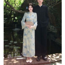批发新中式2026秋季蓝色蝴蝶晕染蕾丝<b class='q'>旗袍</b><b class='q'>长袖</b>连衣裙优雅大方日常可穿