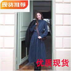 批发小众两<b class='q'>翻领</b>格纹假两件<b class='q'>连衣裙</b>收腰显瘦长裙