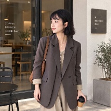 批发2026新款高级感西装<b class='q'>外套</b>女韩版双门襟设计小众小个子休闲气质上衣