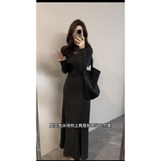 批发法式长裙细闪点缀设计感<b class='q'>连衣裙</b>秋冬时尚女装裙