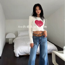 批发FOUREIGHT <b class='q'>韩国</b>东大门<b class='q'>代购</b> 25秋女纯色圆领爱心木耳边垫肩长袖<b class='q'>T</b><b class='q'>恤</b>