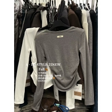 批发ADD<b class='q'>正品</b>2025冬季新款洋气百搭显瘦加绒U领垫肩贴标打底衫T恤女