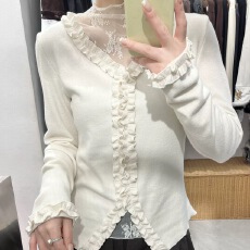批发2025秋冬木耳边<b class='q'>蕾丝</b>网纱拼接V领假两件<b class='q'>长袖</b>修身气质打底衫上衣女