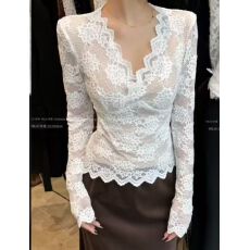 批发纯欲风V领蕾丝衫钩花打底衫秋冬气质修身内搭长袖<b class='q'>T</b><b class='q'>恤</b>加绒