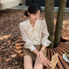 批发Moby <b class='q'>日系</b>千金 矜贵感珍珠蝴蝶结天丝衬衫女法式长袖内搭上衣秋冬