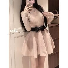 批发LXYG冬法式名媛V领蝴蝶结针织<b class='q'>连衣裙</b>女收腰显瘦晚宴打底蓬蓬短裙