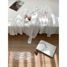 批发磨毛圆领<b class='q'>可爱</b>卡通印花长袖T恤女秋冬韩系白色宽松内搭打底上衣