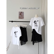 批发卡通印花圆领短袖<b class='q'>T</b><b class='q'>恤</b>+波点半身裙两件套女夏2026韩系气质慵懒套装