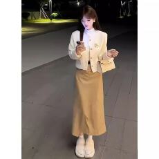 批发纯欲风辣妹<b class='q'>套装</b>女2025秋季新款韩系慵懒长袖针织衫高腰<b class='q'>短裤</b>两件套