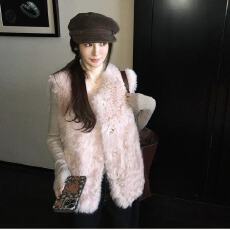 批发2025秋冬新款托卡欧尼<b class='q'>马甲</b>仿皮草<b class='q'>外套</b>女皮毛一体短款羊羔毛绒背心