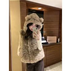 批发两件套装<b class='q'>韩版</b>学院风毛茸茸熊耳朵连帽马甲开衫女+波点打底衫上衣