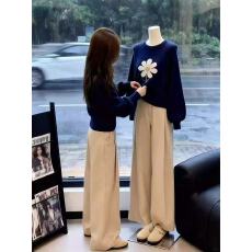 批发通勤百搭纯色圆领花朵印花长袖针织上衣女秋季休闲百搭长裤两件套