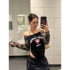 批发美式复古辣妹显瘦精棉迷彩拼接长袖<b class='q'>T</b><b class='q'>恤</b><b class='q'>女</b>早秋新款一字领修身上衣