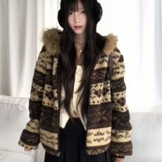 批发提花条纹羊羔毛外套女冬短款高级洋气独特毛领连帽保暖毛绒厚上衣