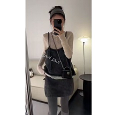 批发秋季穿搭<b class='q'>套装</b>2025新款针织马甲叠穿<b class='q'>蕾丝</b>衫百搭短裙三件套