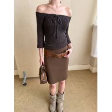 批发毛织编织一字肩方领‘两穿’中袖复古毛衣+<b class='q'>半身</b>裙两件套