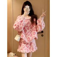 批发温柔风粉色豹纹毛衣+半身裙套装女秋冬新款法式千金感针织两件套